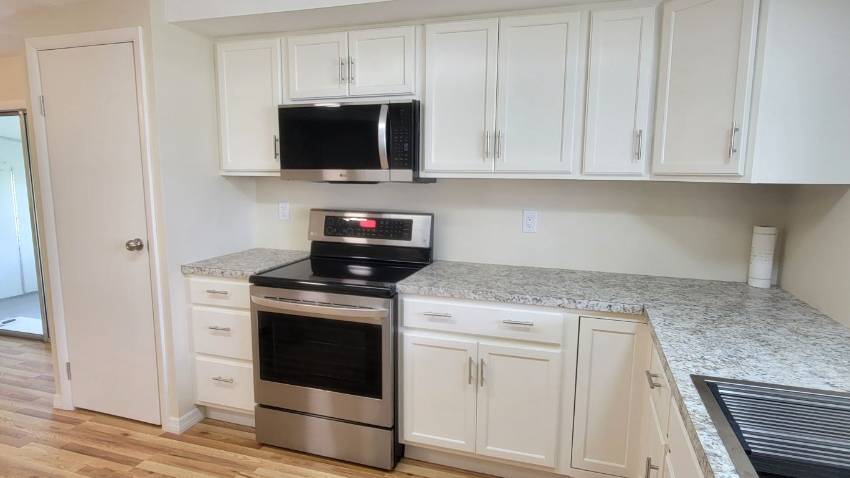 134 Baywood Dr. a Dundee, FL Mobile or Manufactured Home for Sale